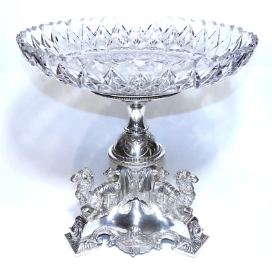 Antiguo centro de mesa CAMEL EPERGNE con plato de plata inglés fechado 1865 con cuenco de cristal Foto 1 de 4