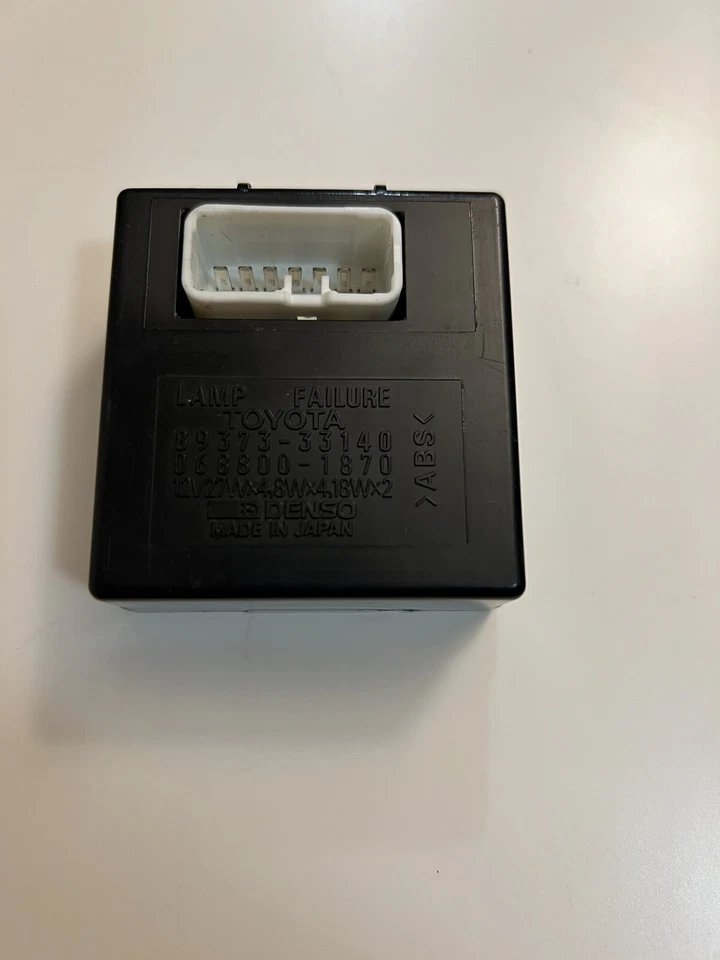 1994-1996 LEXUS ES300 MÓDULO DE FALHA DA LANTERNA TRASEIRA RELÉ ECU TOYOTA 89373-33140 - Imagem 1 de 4