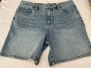 NWT Big Boys Epic Threads Big Boys Hero Light-Wash Denim Shorts, ight wash, M - Picture 1 of 3