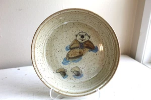 Vintage Wheel Thrown Pottery Pie Plate Otter Motif Pacific Coast Lodge Aesthetic - Picture 1 of 9