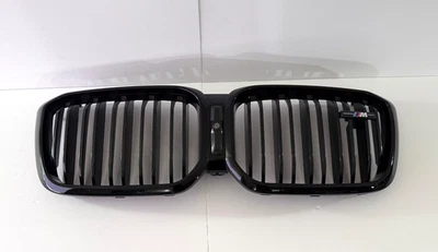 OEM l 2022-2024 BMW G01 X3 X4 M40i Gloss Black Shadow Front Grille With Camera - Image 1 of 4