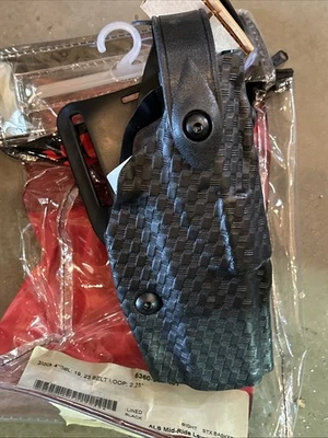 Safariland 6360 ALS/SLS Level-3 RH Duty Holster GLOCK 19 23 ALL GENS RH - Image 1 of 4