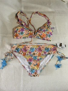 Time and Tru V-Neck/Ruffle Mid-Rise/Tie Side Bikini Swimsuit Floral ~ Size 2X - Picture 1 of 9