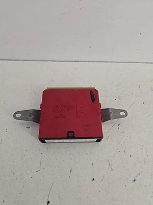 07-13 LEXUS LS460 PASAJERO DERECHO MÓDULO DE CONTROL PUERTA TRASERA USADO OEM Foto 1 de 4