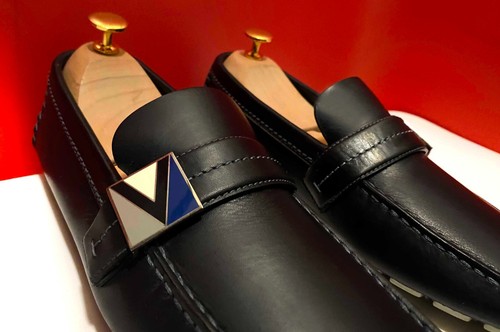 LOUIS VUITTON（LV） $989 00!! MOCASSINI DA UOMO LOUIS VUITTON NERI SCARPE DI LUSSO MARCATE TAGLIA UK 7