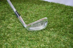 Wilson F.C.B Forged Cavity Back 6 Iron Right Handed 37.5 Steel Stiff New Grip - Picture 1 of 5