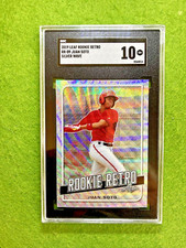 Juan Soto REFRACTOR ROOKIE CARD SGC 10 SILVER WAVE PRIZM 2019 JUAN SOTO Leaf  RC