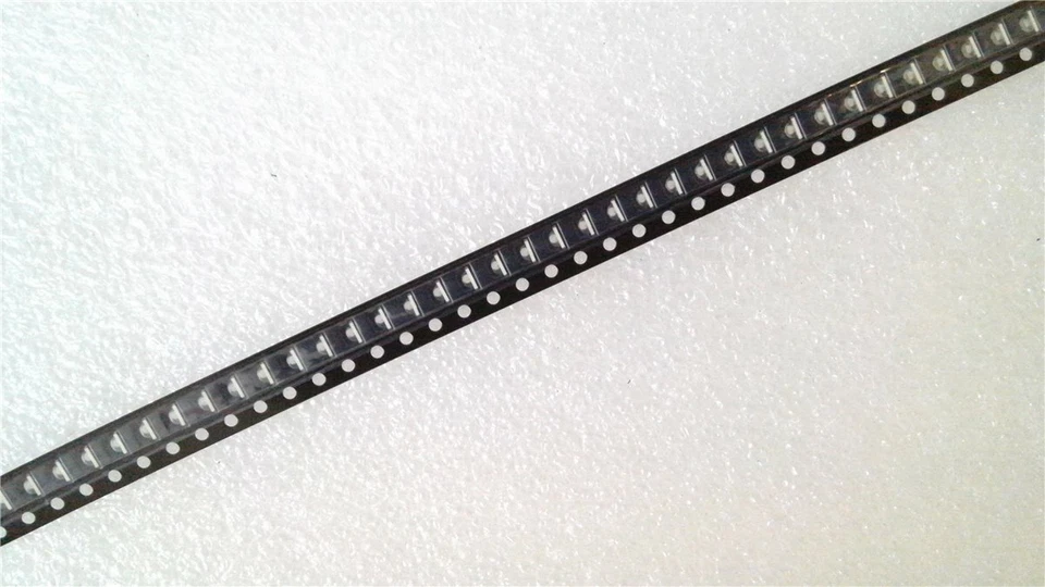 50 x Chip-LED - Grün - 572 nm - 15 mcd - 2,2 V - NEU - Bild 1 von 1