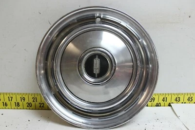 Cubierta de rueda tapacubos única de 14" OEM con emblema 00399340 1968 Oldsmobile F85 (3582 Foto 1 de 4
