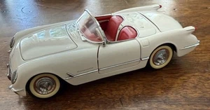 Franklin Mint 1/24 Scale 1953 Corvette - White. Good condition. - Picture 1 of 18