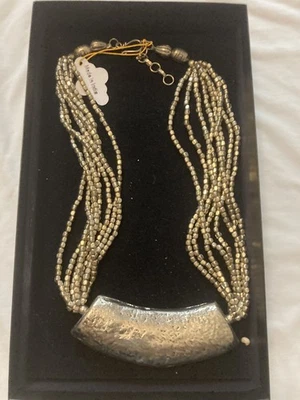 Ожерелье Iris Apfel & Bajalia серебристые тонированные металл и бисер коренастое заявление - Изображение 1 из 4