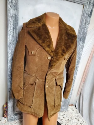 Abrigo ranchero de Yellowstone forrado de pana Sherpa de colección Montgomery Ward de granero  Foto 1 de 4