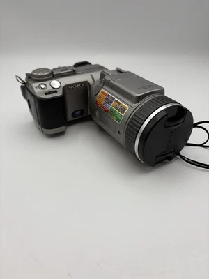 Sony Cyber-Shot DSC-F707 5MP Digital Camera w/10x Zoom Battery, No Charger - Image 1 of 4