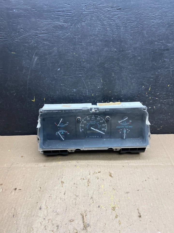 1992 to 1996 Ford F150 F-Series Bronco Speedometer Cluster Gauge Oem u4991 DG - Image 1 of 4