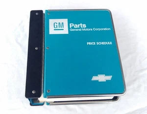 Libro de piezas originales GM 64-70 Camaro Chevelle Nova Impala 66 67 68 69 SS Z28 NOS - Imagen 1 de 12