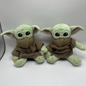 2x Disney Parks Star Wars Mandalorian The Child Grogu Shoulder Magnet Plush - Picture 1 of 7