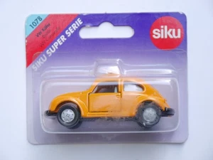 VW Typ 1 "Käfer" in orange - Blister mit Verkehrsschild, Siku 1078 ca 1:55 OVP - Picture 1 of 2