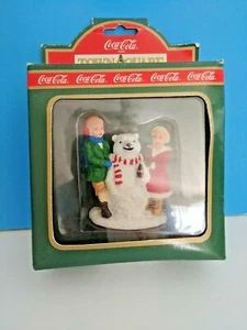 Coca-Cola Town Square Collection Snowbear #64329 (1994) - Bild 1 von 8
