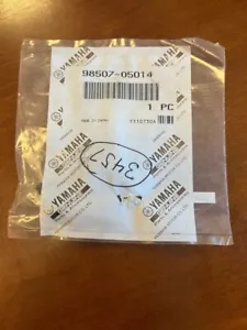 98507-05014 Screw, Pan Head, OEM Yamaha - Picture 1 of 2