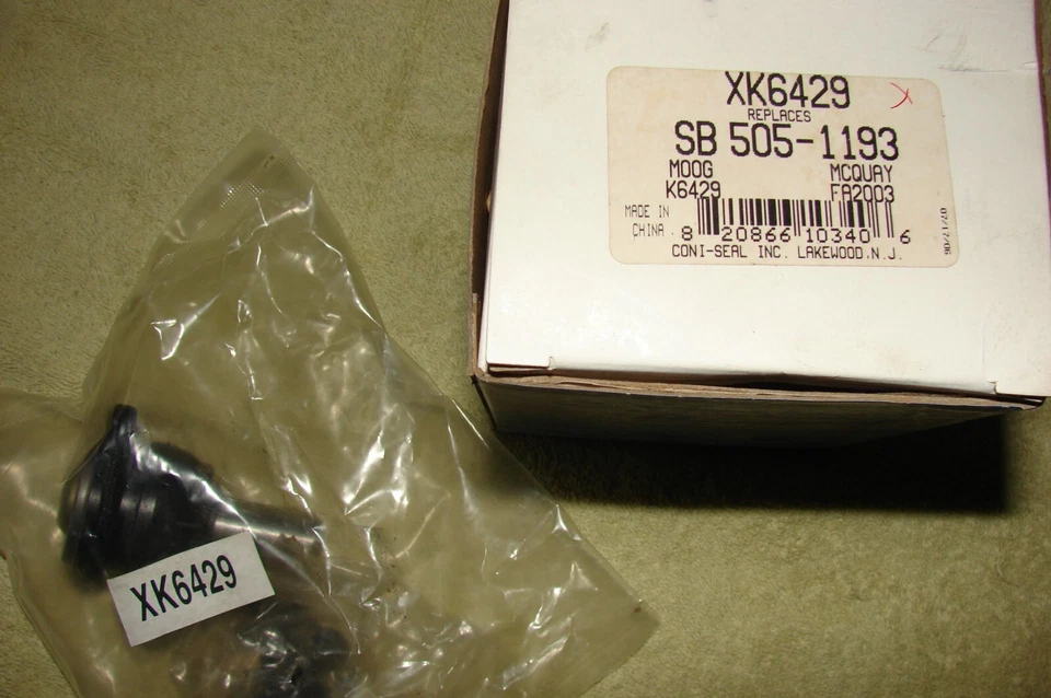 Junta rótula suspensión delantera inferior marca plata xK6429 Foto 1 de 1