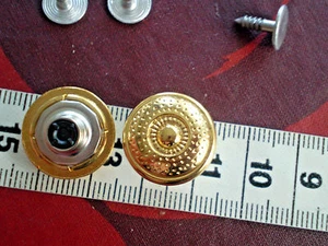 1 Patent Zierknopf 18mm (28")Hosen- Jacken Metall Edel Farbe Gold кнопки Boutons - Picture 1 of 1