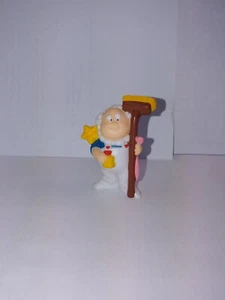 CARE BEARS VINTAGE PVC FIGURE CLOUD KEEPER WITH BROOM - Picture 1 of 2