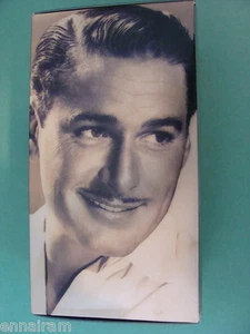 Errol Flynn Gift Set (VHS, 1994, 3-Tape Set) Sea Hawk Captain Blood Robin Hood - Picture 1 of 2