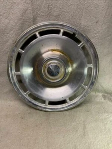VINTAGE 14" HUB CAP CHEVROLET MOTOR DIVISION OEM 1969-70 - Picture 1 of 3