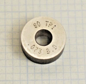 5/8 Zoll Durchmesser HSS gerade Rändelung 90 ° Zahnwinkel, 90 TPI Standard Wendel - Bild 1 von 5