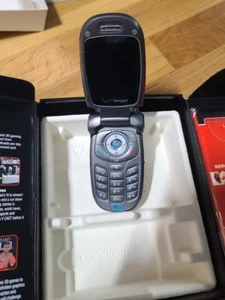 Verizon LG Vx8300 Gray Flip Phone Collectors No Charger Included - Afbeelding 1 van 2