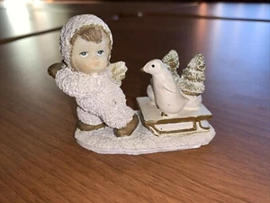 DE COLECCIÓN ÁNGEL TIRANDO TRINEO CON PINGÜINO Y DOS ÁRBOLES FIGURA NAVIDAD NAVIDAD - Imagen 1 de 8