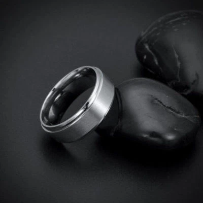 VENDEDOR DE EE. UU. Anillo Banda Boda PLATEADO Acero Inoxidable Titanio TALLA 9 Foto 1 de 2