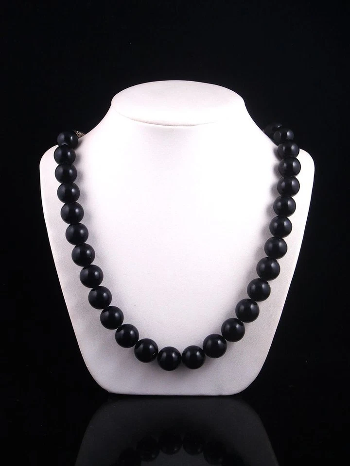 西藏银黑珠传统项链 — 第 1/1 张图片