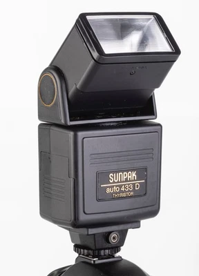 Sunpak Auto 433D Thyristor Flash for Canon FD – Fully Functional, Clean & Tested - Image 1 of 4