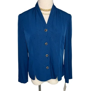 Blusa secretaria vintage Leslie Fay medallón en relieve elegante botón azul talla 8P - Imagen 1 de 8