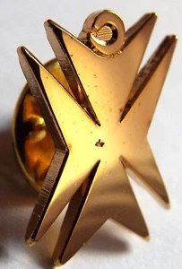 Freimaurer KNIGHTS OF MALTA goldfarbenes Abzeichen Revers Pin Tie Tac Freimaurerei - Bild 1 von 2