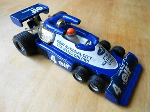 ELF TYRRELL PROJECT 34 - AUTO DA CORSA FORMULA 1 6 RUOTE - CORGI # 162 - 9 foto! - Foto 1 di 9
