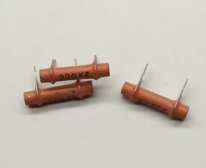 3 Stk. Dogbone (Röhren) Keramik Kondensator 220pF 10% 500V   - Bild 1 von 1