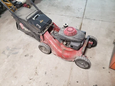 Cortacésped de empuje autopropulsado comercial Exmark 22" EC21ASHN Foto 1 de 3