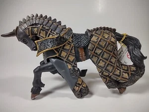 Papo Dark Medieval War Horse 2007 Bull Horse | A3 - Picture 1 of 4