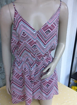   Onsesie/ Jumpsuit - wunderschön - rosa/weiß/schwarz - Gr. 42 - Bild 1 von 4