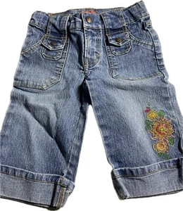 Girls Size 5 Levi’s Embroidered Jeans - Picture 1 of 12
