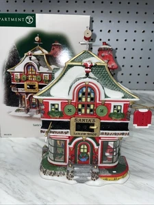 Department 56 North Pole Series - Santa’s Tailor Shop #56.56793 komplett - Bild 1 von 14