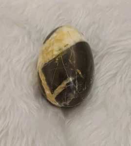 Solid Marble Egg Stone Carved Vintage Marble Egg Black VGC  - Foto 1 di 4