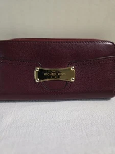 Michael Kors Oxblood Leather Wallet W/Dividers Timeless Quiet Luxury Mob Wives - Picture 1 of 10