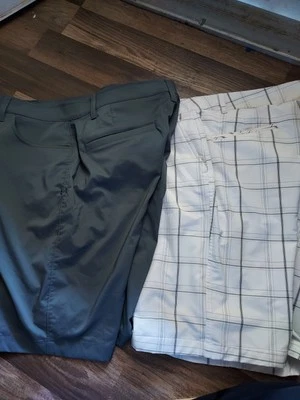 Under Armour Men's Performance And Loose Golf Shorts 36 Lot Of 2 - Изображение 1 из 4