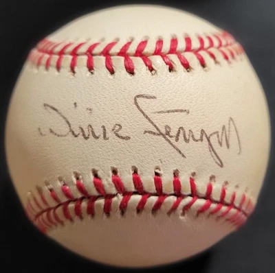 WILLIE STARGELL SIGNED / AUTOGRAPHED OMLB BASEBALL PITTSBURGH PIRATES MLB HOF  - Image 1 of 2