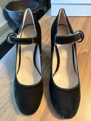 Tacones Mary Jane de terciopelo Barneys New York  Foto 1 de 4