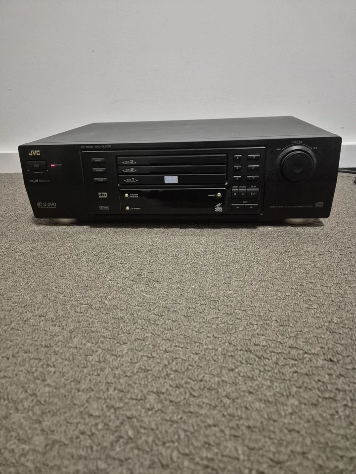 JVC XV-M555BK Black High-bit 3-Disc Dolby Digital/DTS CD, Video CD & DVD Player - Image 1 of 4
