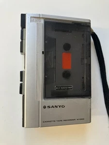 Sanyo M1002 Compact Cassette Recorder vintage grey - SPARES/REPAIR - Picture 1 of 10
